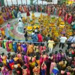 అంబేద్కర్ విగ్రహానికి అడ్డంగా ఫ్లెక్సీలు